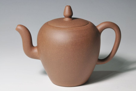 許仲手製．美人肩壺c